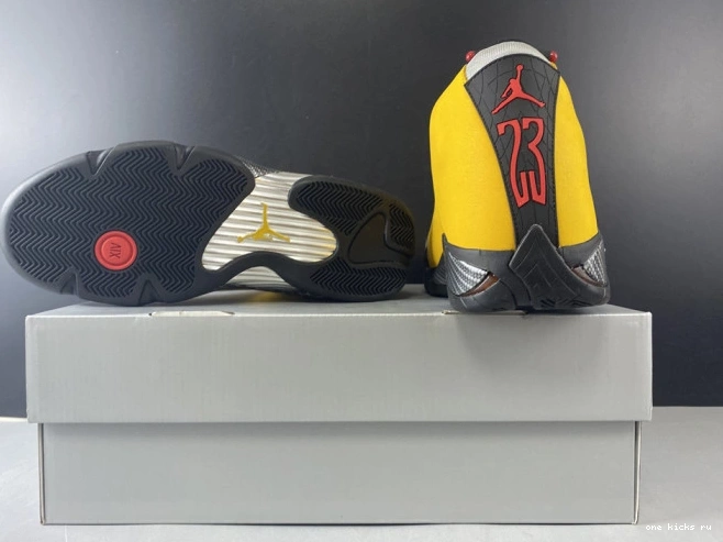 Chep Onekick BQ3685-706 AIR UNIVERSITY RETRO GOLD JORDAN 14 0718